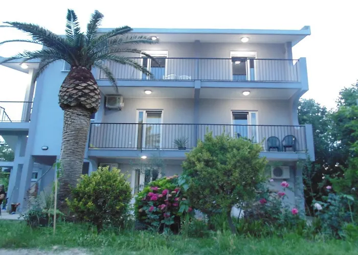 Apartments Macaso